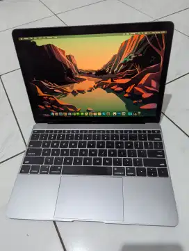 Macbook 12 th 2015 siap pakai