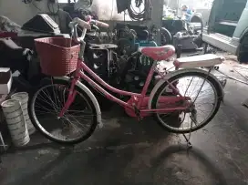 Sepeda cewe sepeda perempuan bonceng