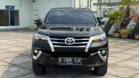 FORTUNER VRZ 4X2 2.4 AT 2016/2017 TOYOTA