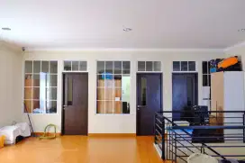 Rumah 3 lantai, Kelapa Gading, siap huni, bisa KPR