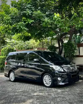 Toyota Alphard SC 2014