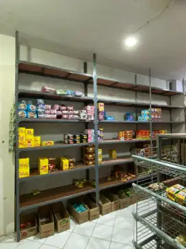 Rak siku lubang 6 tingkat toko agen