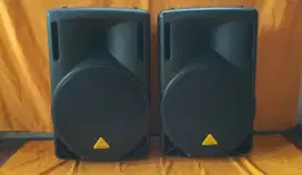 1set speaker active Behringer Eurolive B 215 D (Like New)