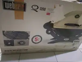 Di jual WEBER Panggangan gas BBQ