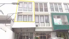 Ruko 3 Lantai Dengan Lokasi Strategis Di Jalan Tebet Raya, Jakarta Sel