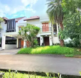 Dijual Murah Rumah Di Depan Taman Di Cluster Bagus Di Sektor 9