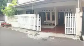 RUMAH RAWAMANGUN LOKASI SANGAN AMAN DAN NYAMAN
