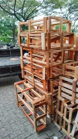 Packing Kayu dan Palet Kayu
