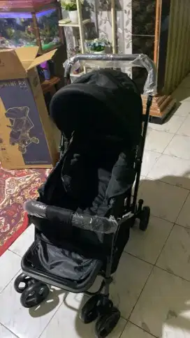 Stroller msh baru