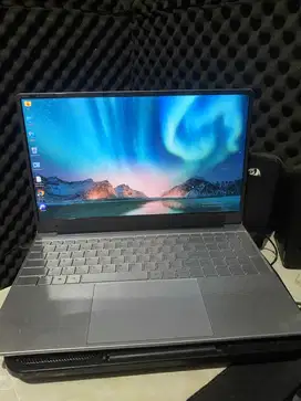 Laptop Murah Ram 8GB + SSD 256GB Amoli Kondisi mulus