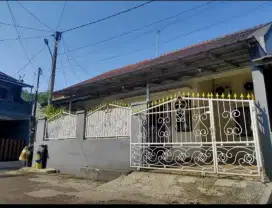 DIJUAL CEPAT RUMAH SEBRANG TRANSMART SIAP HUNI.