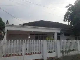 Dikontrakan /Disewakan Rumah di Jl Dadali Kota Bogor