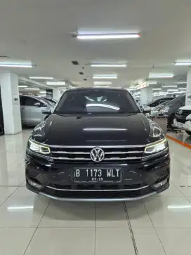 Vw tiguan allspace 2020 hitam tgn 1 pribadi apik rawatan