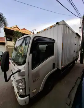 Dijual cepat truk bekas