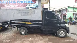 Dijual cepat Pickup Daihatsu Granmax 1.5 2019 Hitam nopol W Gresik