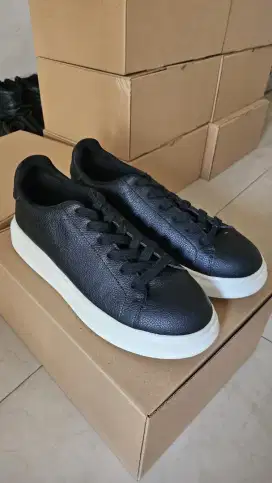 Jual cepat Sepatu Pull and Bear Original