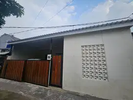 Rumah Dijual Luas dan Murah Dekat Alun-alun Depok