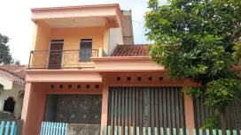 Disewakan Bangunan disamping Masjid Ar Rahmat di komplek perumahan