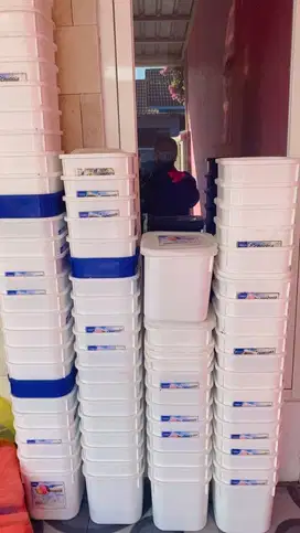 Toples bekas es krim uk 8Liter