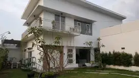 Rumah mewah minimalis modern di nusukan banjarsari solo