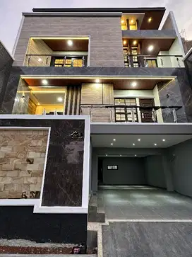 RUMAH MEWAH DI WAY HALIM