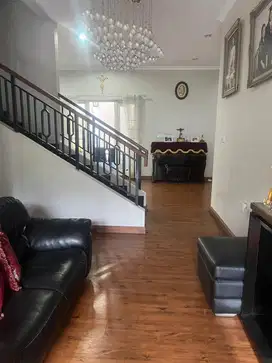 Rumah Bagus di Cluster Maxwell Gading Serpong, Tangerang