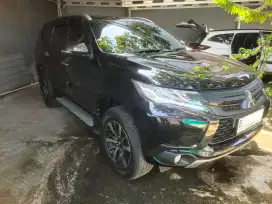 Pajero sport dakar 2016 hitam