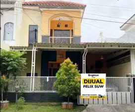 Jual Rumah 2 lt  Papyrus Regency Waru