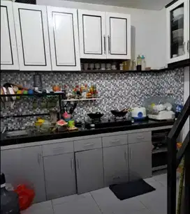 Dijual Cepat Rumah 1,5 Lantai di Taman Royal Cluster Jati, Tangerang