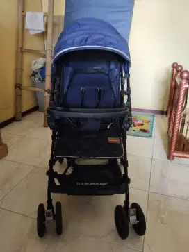 Dijual cepat stroller bayi babydoes