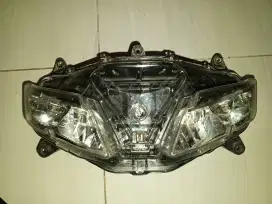 lampu depan Yamaha R15 V3 orisinil
