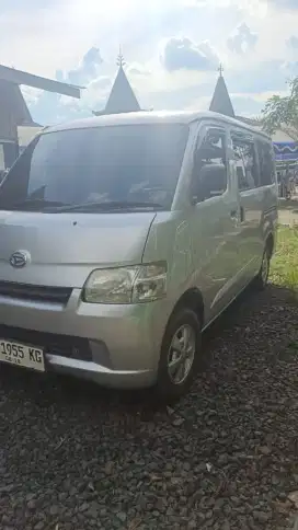 Dijual mobil grand max station Tipe D
