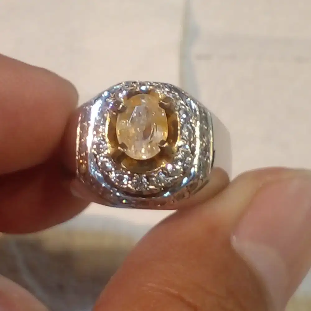 Natural yellow sapphire