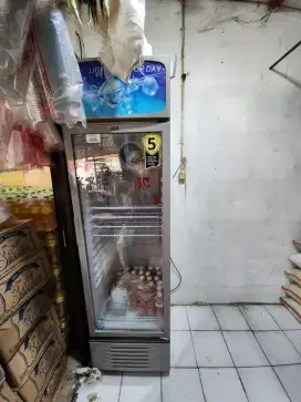 Jual kulkas minuman 5 rak kodisi sangat bagus