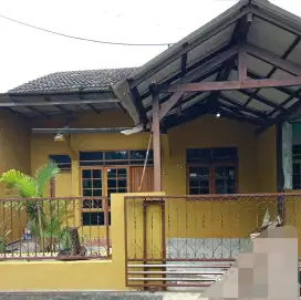 Disewakan rumah di Perum Palebon Baru