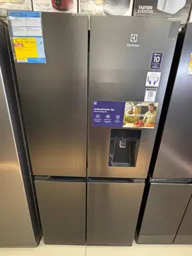 Kulkas Elektrolux Multi Door