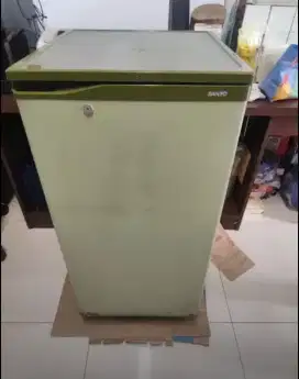 KULKAS SANYO KONDISI BAGUS