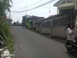 Rumah Dua Lantai Pinggir Jalan Utama Dekat Gerbang IPB Cocok Kos-kosan