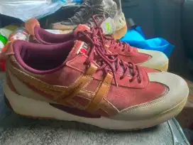 Onitsuka tiger delegation red