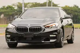 Bergaransi! BMW 218i Sport Line Gran Coupe 2022 Black 320i x1 c200