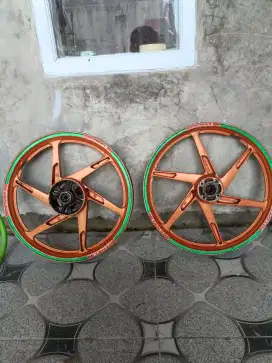 VELG SATRIA 2TAK (MULUS)