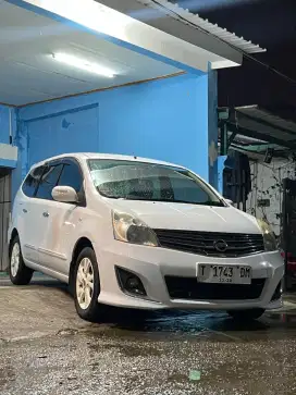 Grand Livina XV Tahun 2012