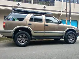 Blazer DOHC Luxury Touring 99