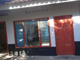 Di sewakan rumah