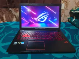 Asus Rog Strix GL533 Core i7 Slylake 16Gb SSD 128 HDD 1TB GTX 960 4GB