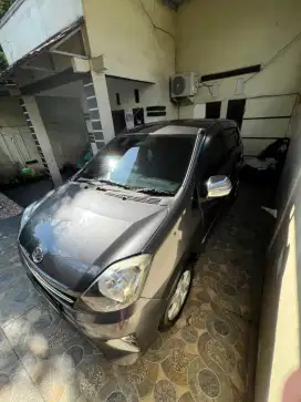 Toyota Agya 1.0 G Automatic abu abu tahun 2015