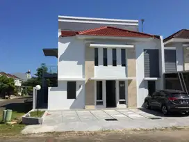 RUMAH 2 LANTAI POSISI SUDUT DI THE CLOVE RESIDENCE TANJUNG BUNGA