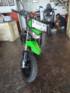 DIJUAL MURAH 23 JT KSR 110 THN 2012 MESIN HALUS SURAT-SURAT LENGKAP
