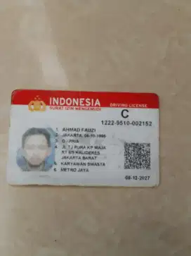 Saya mencari pekerjaan kurir SIM c