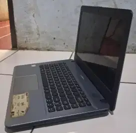 Di Jual Laptop ASUS 14 i3 Second